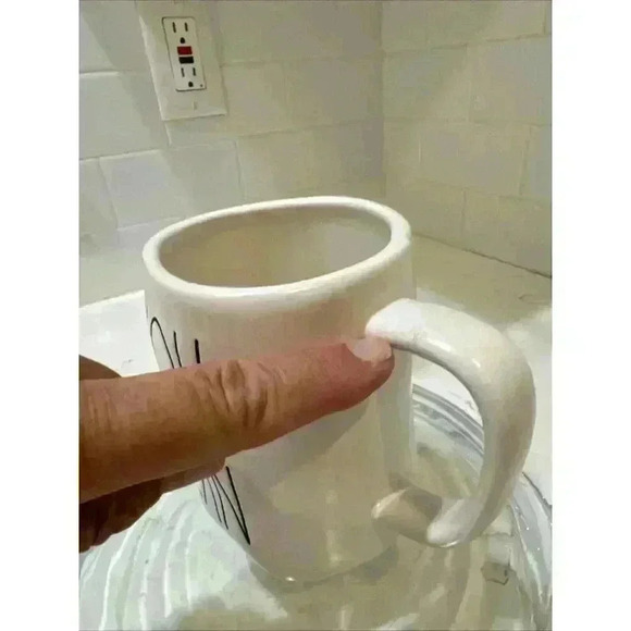 Rae Dunn, Magenta, 20 oz Capacity Collector's Mug "You Can"!! - Picture 3 of 13